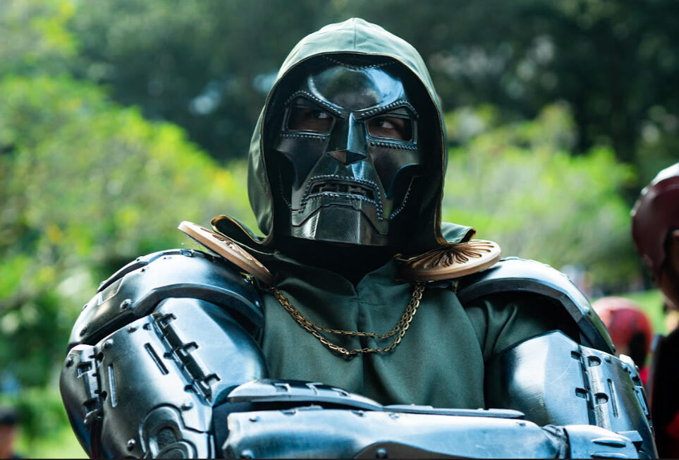 High Detailed Doctor Doom cosplay Avengers DOOMSDAY